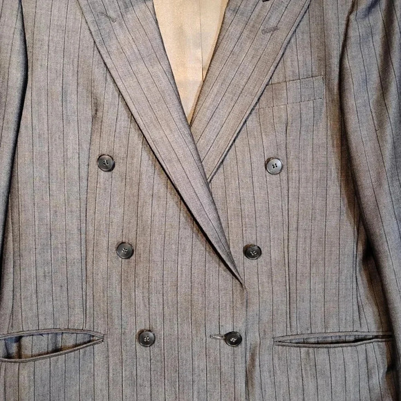 Bellissimo Men's Gray Pin Stripe Suit Coat in Size 38R 31W - Picture 4 of 11